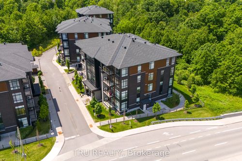 102-100 Cortile Pvt, Ottawa, ON, K1V2S8 | Card Image