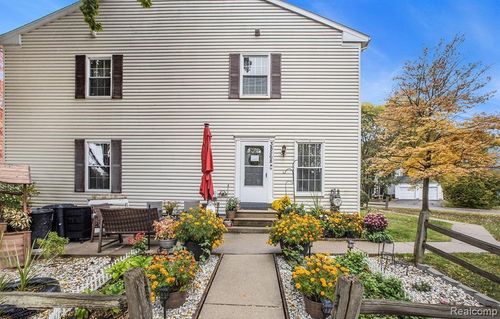 38568 Capetown Ct, Clinton Twp, MI, 48038-3408 | Card Image