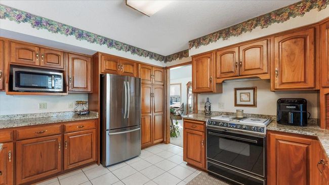 Kitchen | Image 25