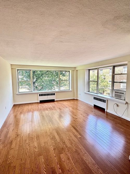 335-145 Pinckney, Boston, MA, 02114 | Card Image