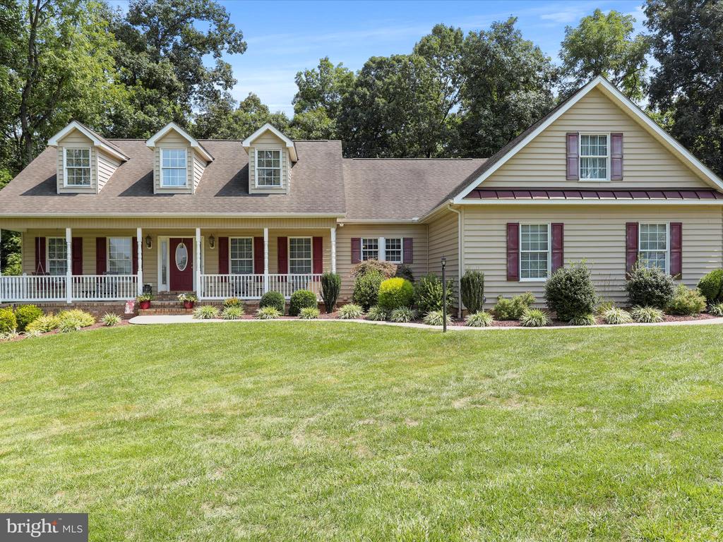 Hallmark Dr, Martinsburg, WV 25403