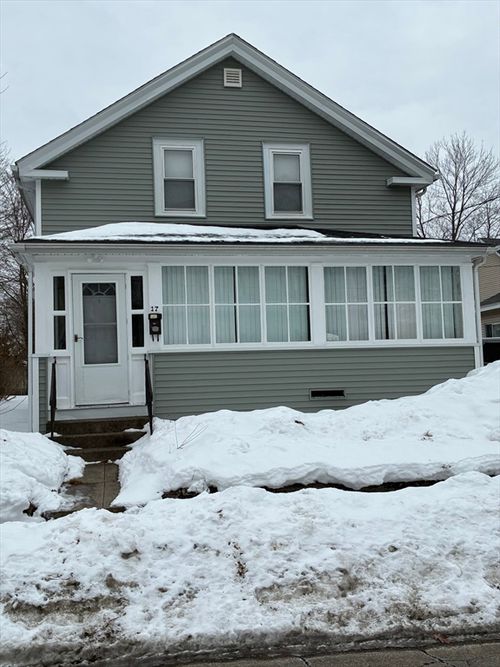 17 Capron St, Attleboro, MA, 02703-3901 | Card Image