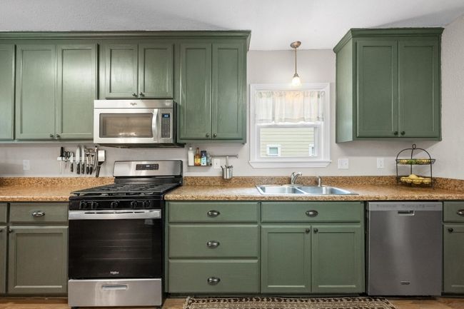1906 Paige St, House other with 3 bedrooms, 2 bathrooms and null parking in Georgetown TX | Image 8