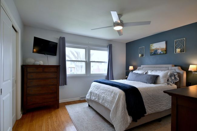 770 S Parkside Ave, House other with 3 bedrooms, 2 bathrooms and 2 parking in Elmhurst IL | Image 18