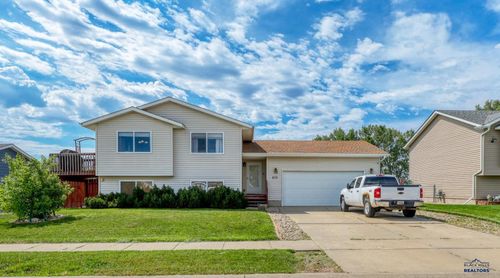 573 Stealth Ln, Box Elder, SD, 57719-9613 | Card Image