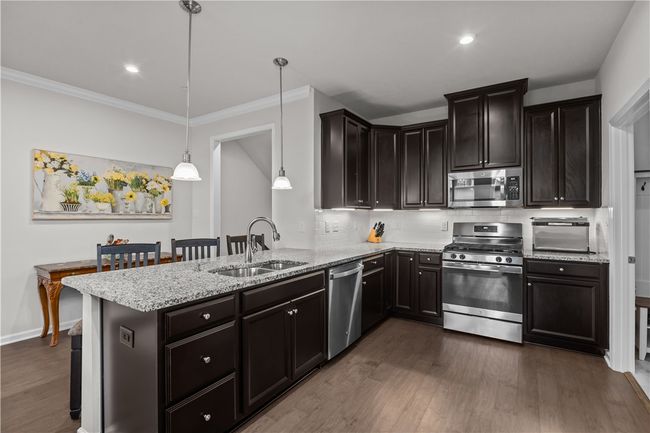 6202 Elm Rd, Townhouse with 3 bedrooms, 3 bathrooms and 2 parking in Pine Twp - NAL PA | Image 5