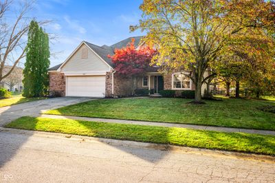 Beautiful Mature Trees & Landscaping | Image 2