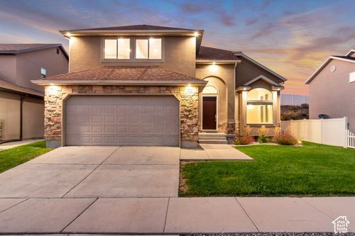 7462 Sunset Maple Dr, West Jordan, UT, 84081-3376 | Card Image