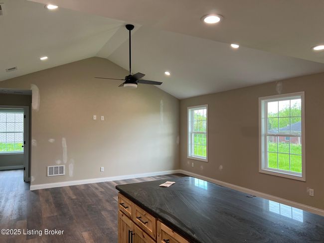 106 New Orleans Ct, House other with 3 bedrooms, 2 bathrooms and null parking in Taylorsville KY | Image 4