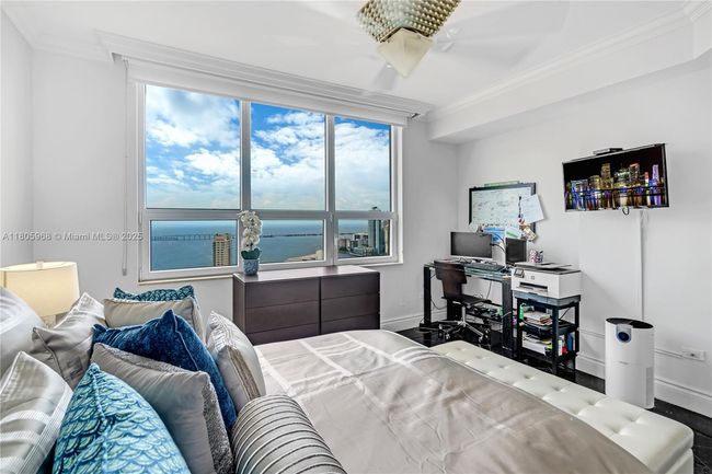 APT-3803 - 848 Brickell Key Dr, Condo with 1 bedrooms, 2 bathrooms and null parking in Miami FL | Image 22