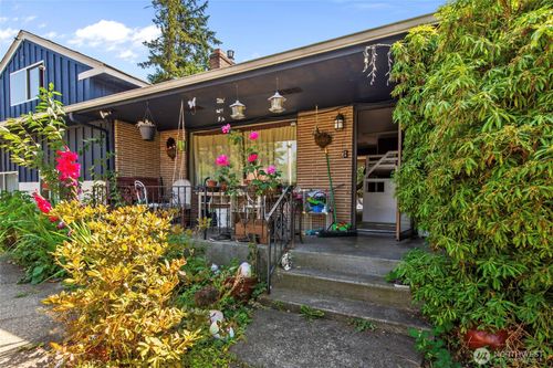 302 115th St E, Tacoma, WA, 98445-1786 | Card Image