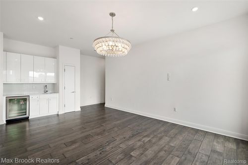 apt-401-438 Selden St, Detroit, MI, 48201-1793 | Card Image