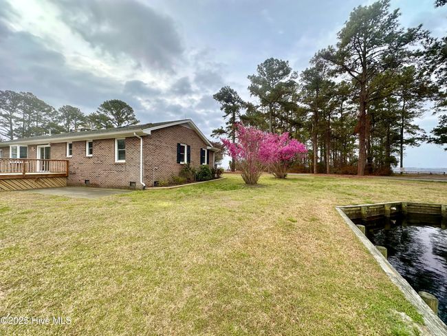 Side yard canal | Image 42