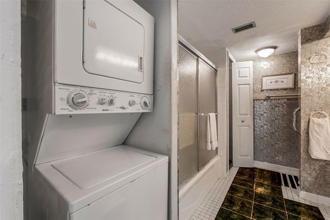 APT-403 - 851 Bayway Blvd, Condo with 2 bedrooms, 2 bathrooms and null parking in CLEARWATER BEACH FL | Image 54