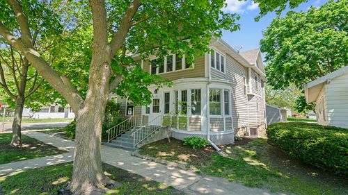102 S Jackson Ave, POLO, IL, 61064-1718 | Card Image