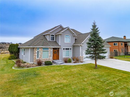 7298 Dune Lake Rd Se, Moses Lake, WA, 98837-8227 | Card Image