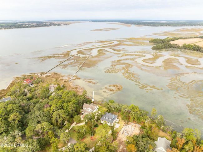 40 Front Street, House other with 5 bedrooms, 3 bathrooms and null parking in St. Helena Island SC | Image 77