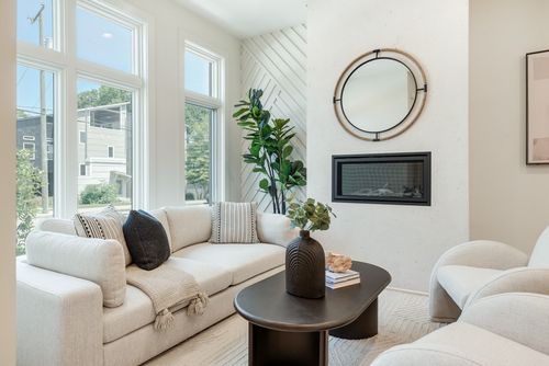 2-1721 6th Ave N, Nashville, TN, 37208-2354 | Card Image