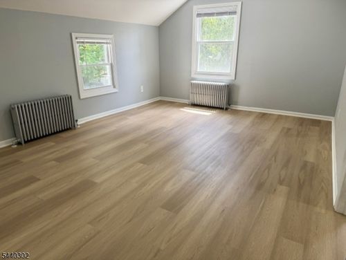 3-18 Elm St, Newton, NJ, 07860-2048 | Card Image