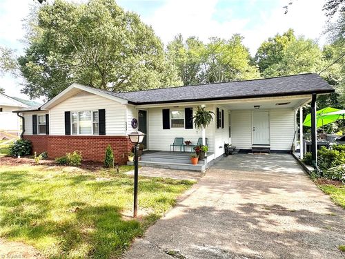 5537 Bullins Rd, Jonesville, NC, 28642-9553 | Card Image