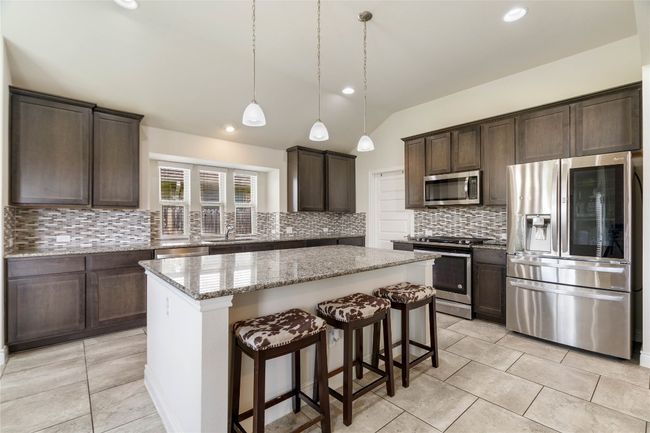 Kitchen | Image 10