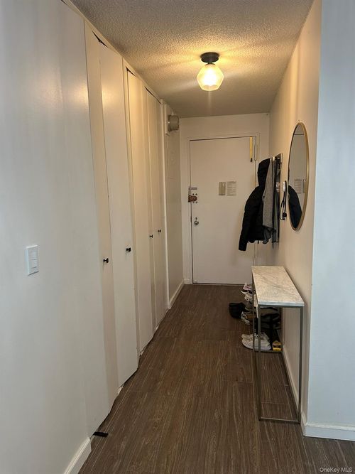 3l-1 Bay Club Drive, New York, NY, 11360 | Card Image