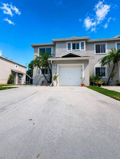 1428 Sw 47th Ave, Deerfield Beach, FL, 33442-8283 | Card Image