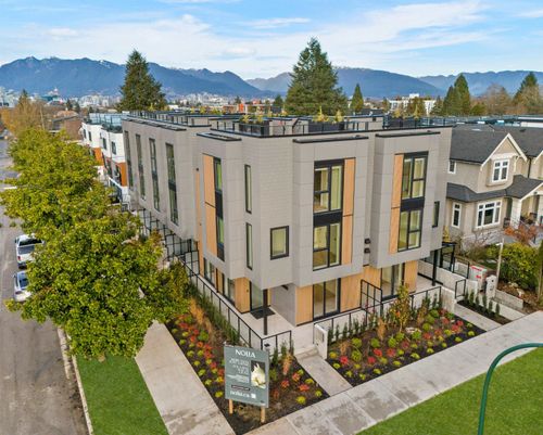 595 W 29th Ave, Vancouver, BC, V5Z | Card Image