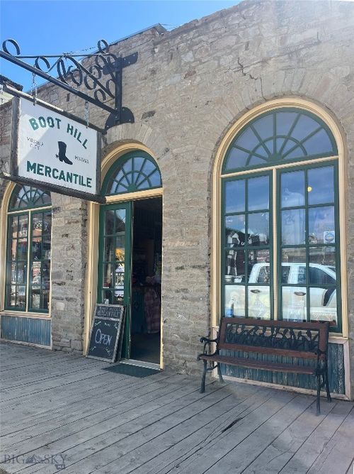 122 W Wallace St, Virginia City, MT, 59755-7754 | Card Image