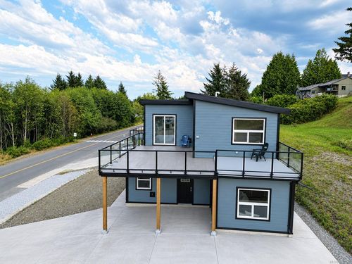 2071 Pioneer Hill Dr, Port Mcneill, BC, V0N2R0 | Card Image