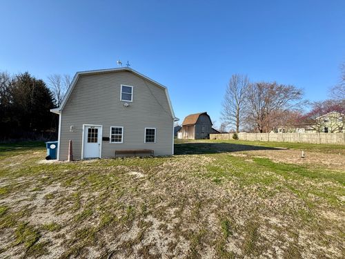 810 W Railroad Ave, Princeton, IL, 61356-1162 | Card Image