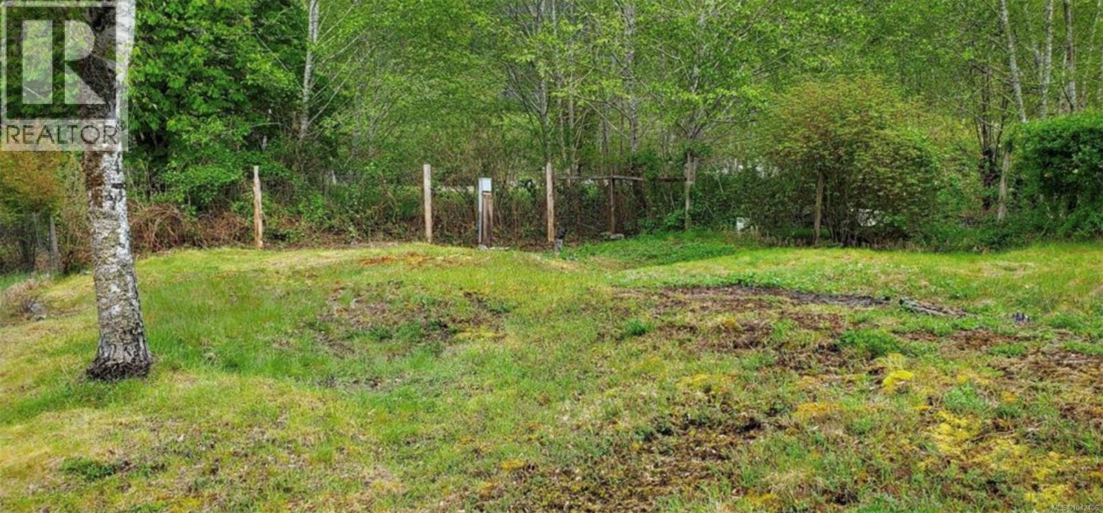 Land in Tahsis