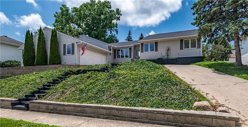 2673 S Forrest Green Dr, Decatur, IL, 62521-5473 | Card Image
