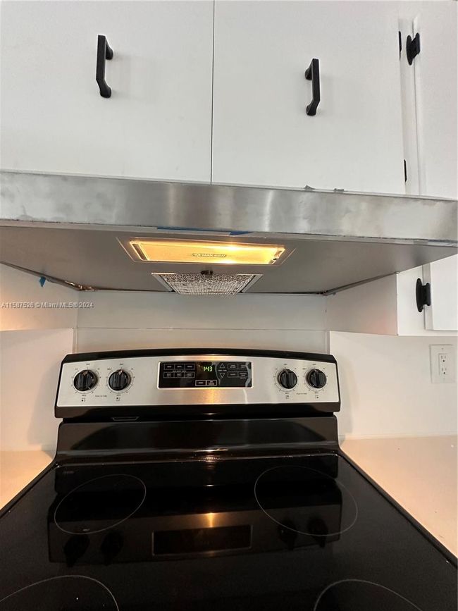 APT-202 - 3571 Inverrary Dr, Condo with 2 bedrooms, 2 bathrooms and null parking in Lauderhill FL | Image 31