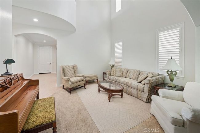 Living Room | Image 8