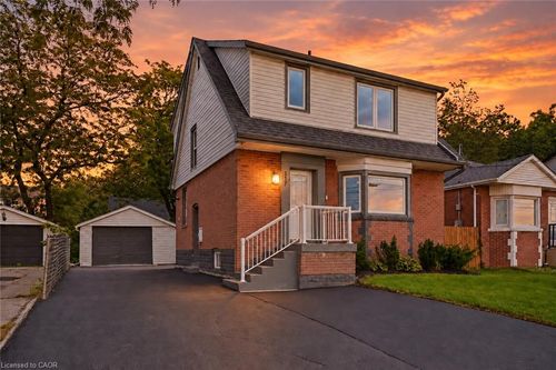 117 W 5th St, Hamilton, ON, L9C3N7 | Card Image