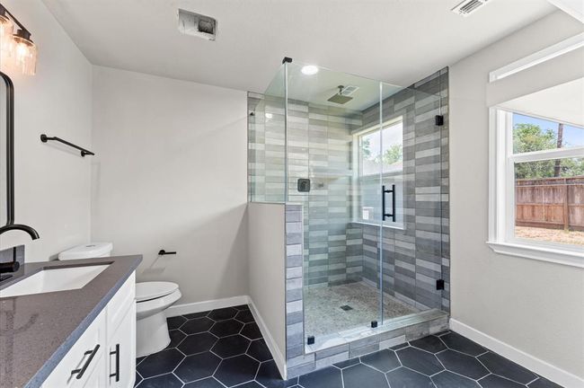 5210 Verdome Ln, House other with 3 bedrooms, 2 bathrooms and 1 parking in Houston TX | Image 14