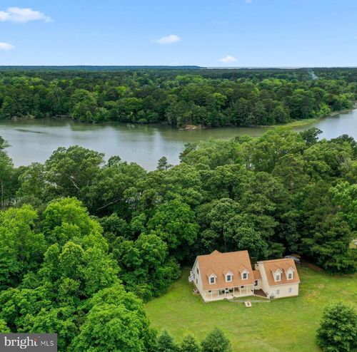 367 Edgewater Ln, Montross, VA, 22520-4205 | Card Image