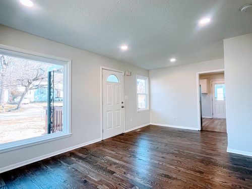 56 Creighton Ave, Nashville, TN, 37206-2204 | Card Image
