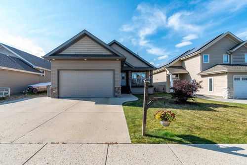 5228 15, Lloydminster, AB, T9V0Y2 | Card Image