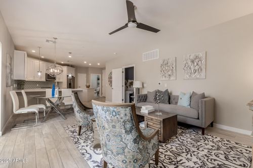 147-2511 W Queen Creek Rd, Chandler, AZ, 85248-0140 | Card Image