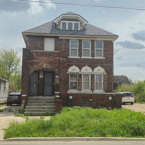 7135 Elmhurst St, Detroit, MI, 48204-1222 | Card Image