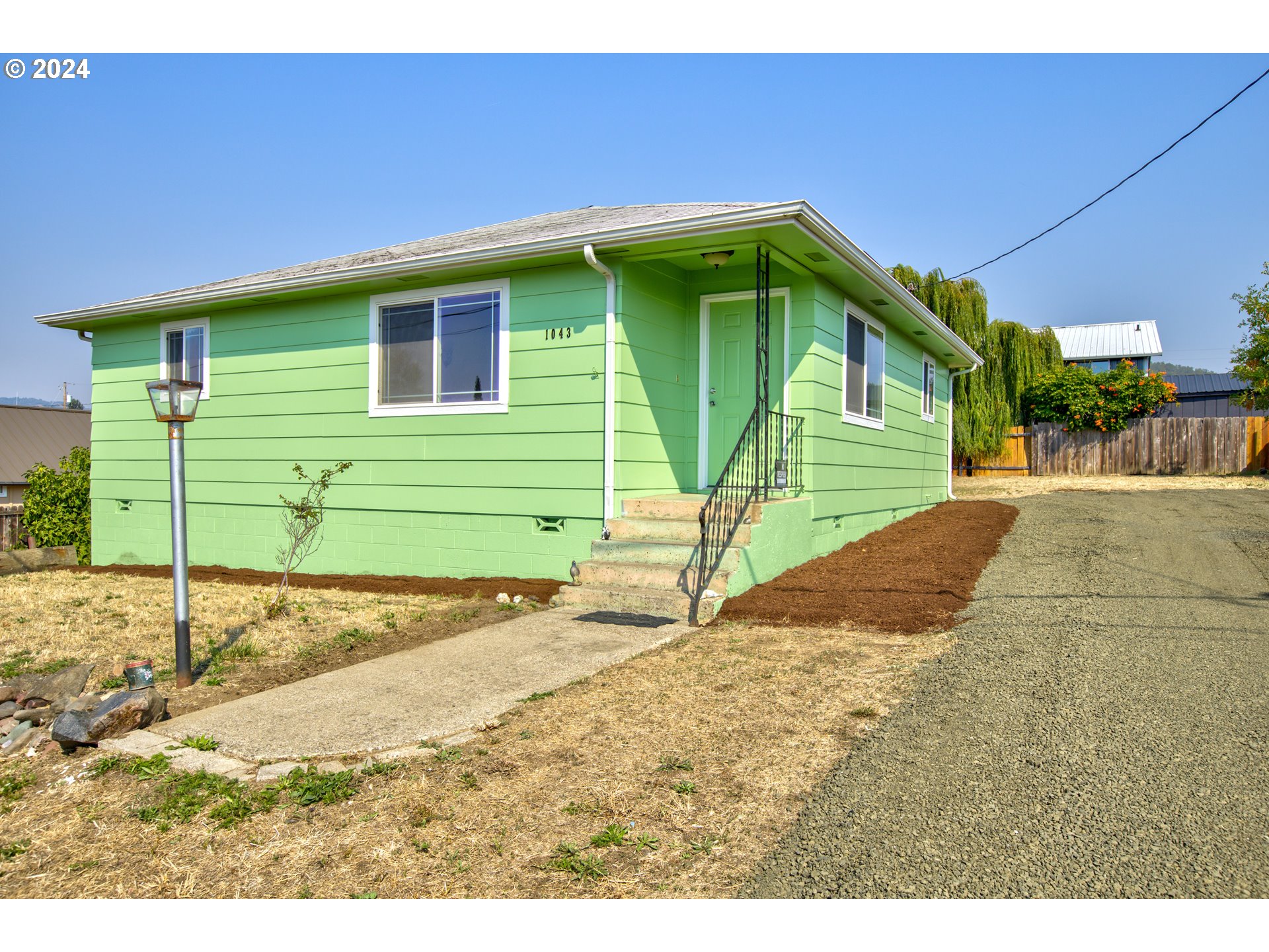College Dr, Roseburg, OR 97470