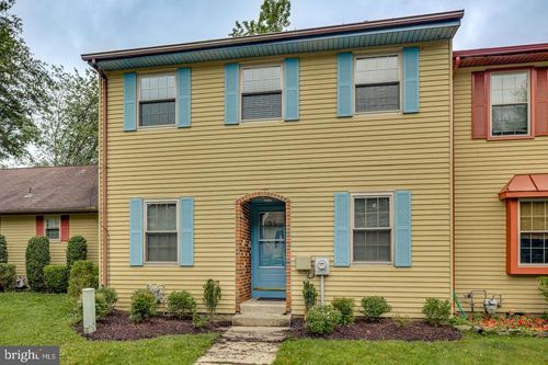 33 Blackhawk Ct, MEDFORD, NJ, 08055-9383 | Card Image