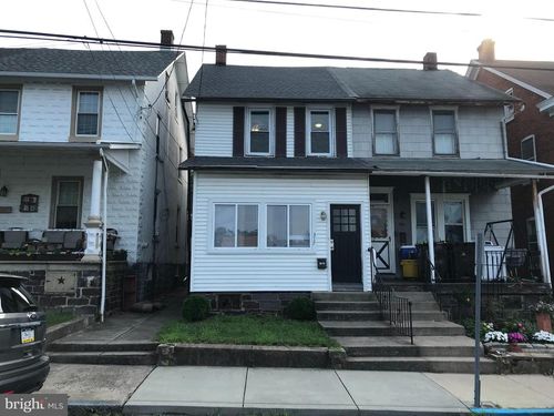 317 State St, EAST GREENVILLE, PA, 18041-1715 | Card Image