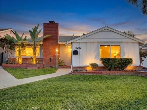 12202 Orange Dr, Whittier, CA, 90601-2911 | Card Image