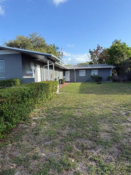 apt-4-2031 Ne 170th St, North Miami Beach, FL, 33162-3276 | Card Image
