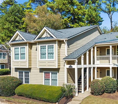 21 Muncy Ct Se, Smyrna, GA, 30080-8041 | Card Image