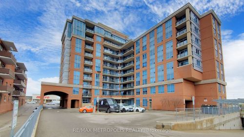 403-2772 Keele Street, North York, ON, M3M0A3 | Card Image