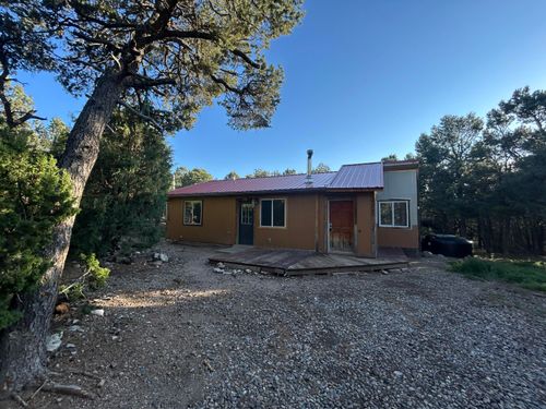 9 Richard Rd, Edgewood, NM, 87015-7400 | Card Image